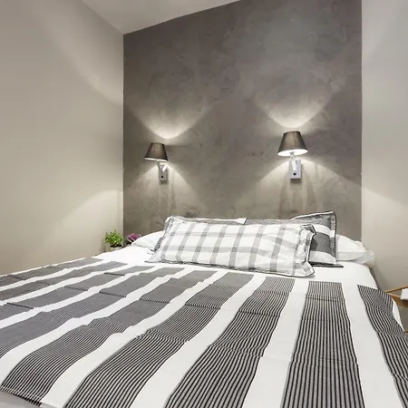 آين بي إيكزامبل-ميرو شقة *