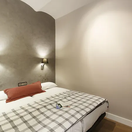 آين بي إيكزامبل-ميرو * برشلونة