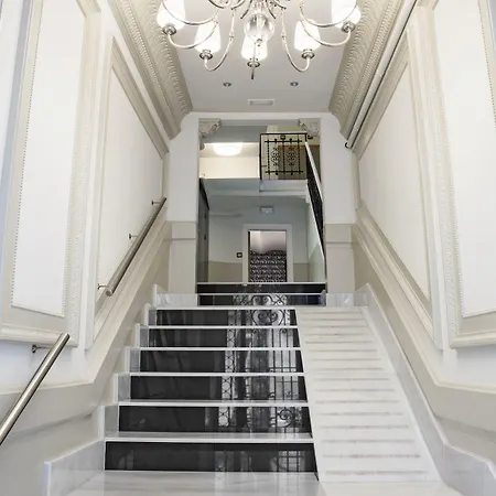 آين بي إيكزامبل-ميرو *