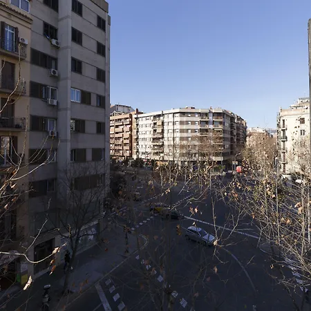 آين بي إيكزامبل-ميرو برشلونة