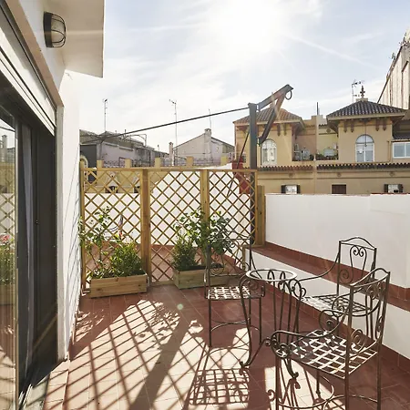 آين بي إيكزامبل-ميرو شقة برشلونة