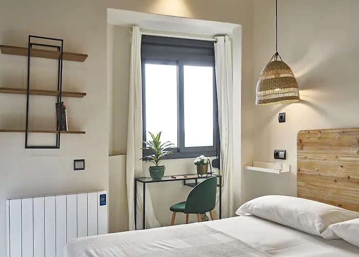 埃伊桑普雷-米罗公寓酒店 *